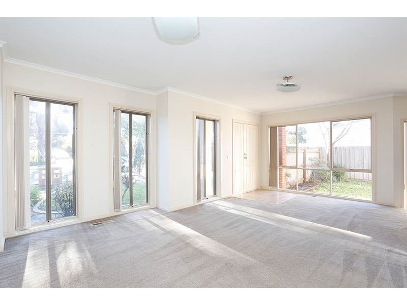 1/11 Sagan Court, Glen Waverley VIC 3150