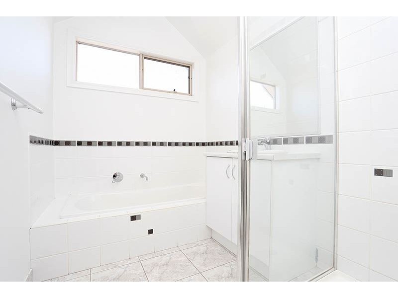 1/11 Sagan Court, Glen Waverley VIC 3150