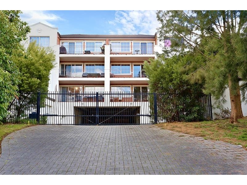 14/60 Avendon Blvd, Glen Waverley VIC 3150