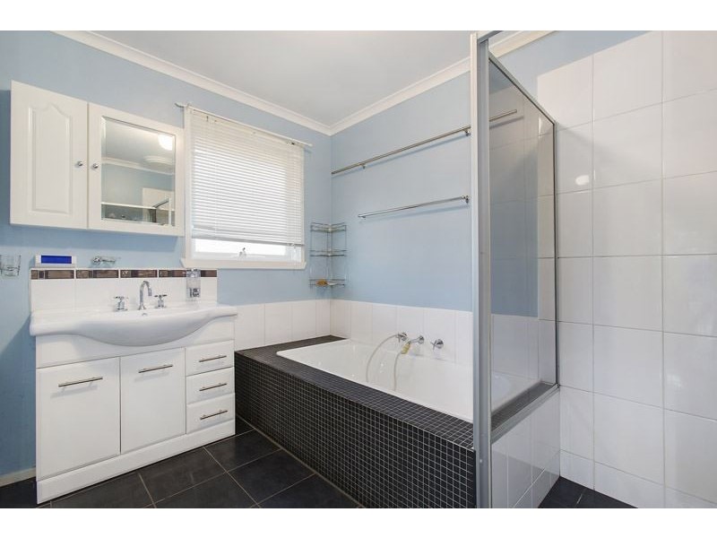 85 Shelton Crescent, Noble Park North VIC 3174