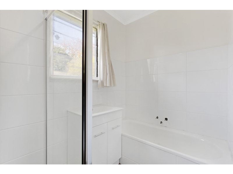30 Jordan Grove, Glen Waverley VIC 3150