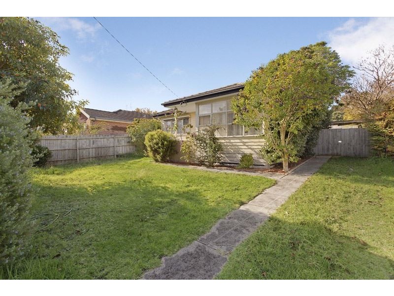 30 Jordan Grove, Glen Waverley VIC 3150
