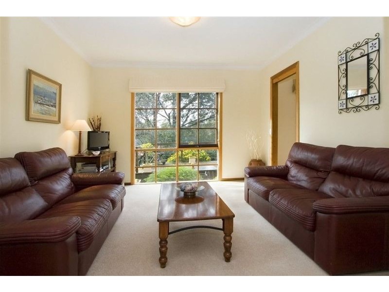 4 Madigan Drive, Glen Waverley VIC 3150
