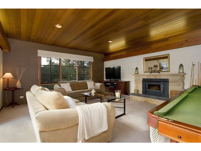 4 Madigan Drive, Glen Waverley VIC 3150