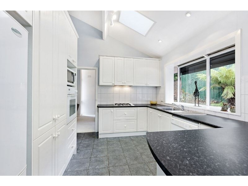 2 Trafford Court, Wheelers Hill VIC 3150