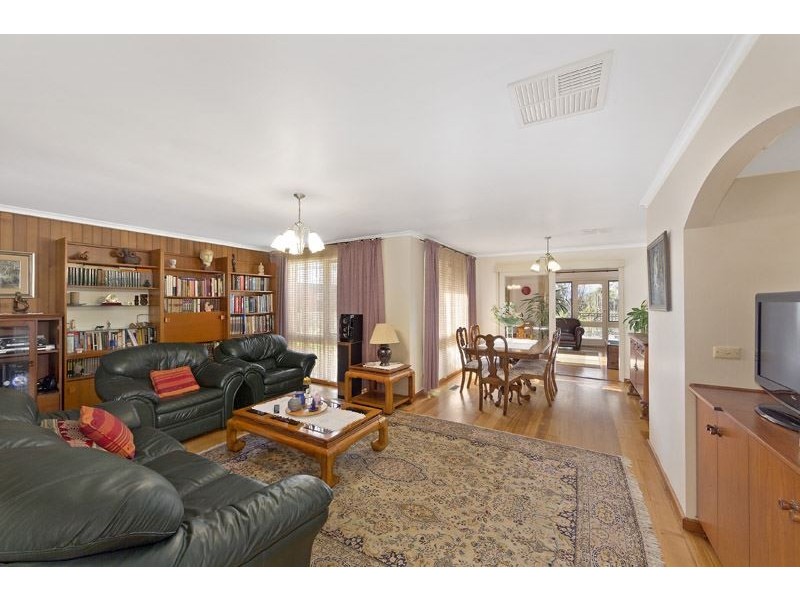 6 Buller Drive, Glen Waverley VIC 3150