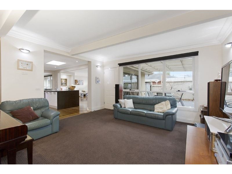 17 Brighton Street, Glen Waverley VIC 3150