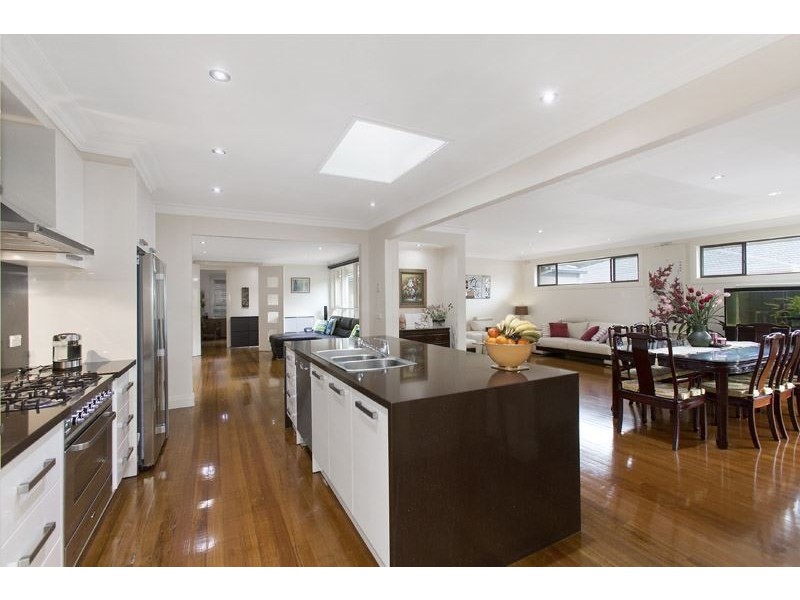 17 Brighton Street, Glen Waverley VIC 3150