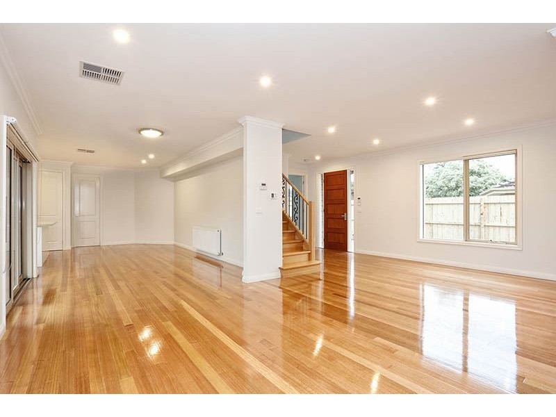 2/18 Avondale Grove, Mount Waverley VIC 3149