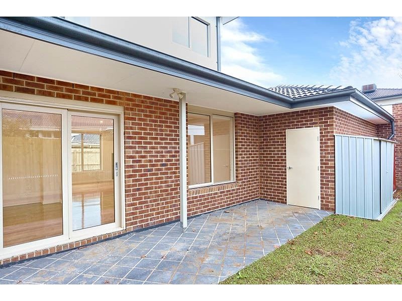 2/18 Avondale Grove, Mount Waverley VIC 3149
