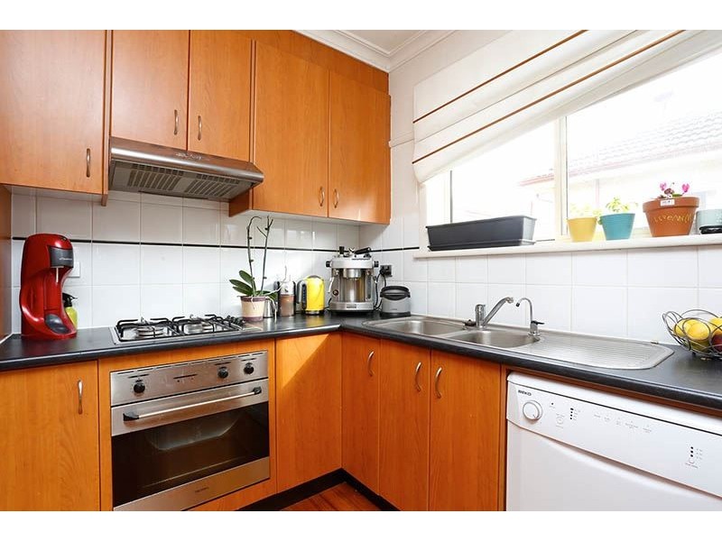 37 Seaview Crescent, Mulgrave VIC 3170