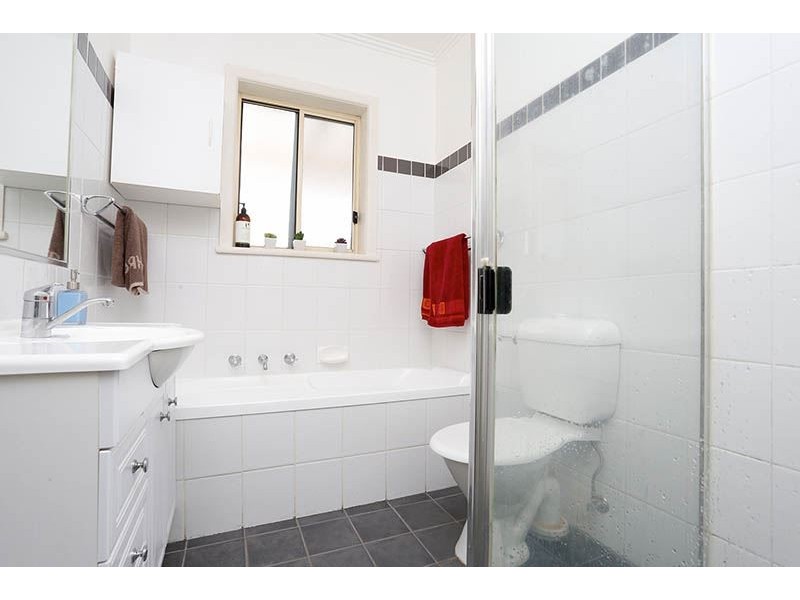 37 Seaview Crescent, Mulgrave VIC 3170