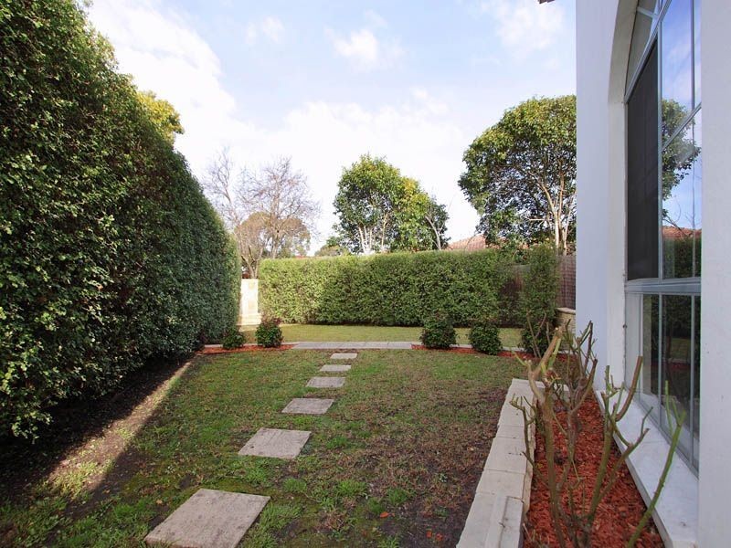 35 Silverwood Way, Glen Waverley VIC 3150