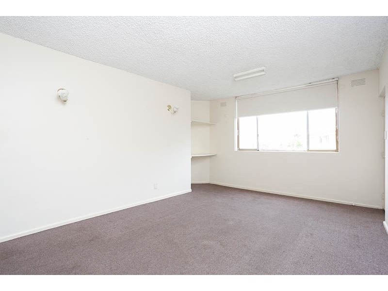 1/60 Ferntree Gully Road, Oakleigh East VIC 3166
