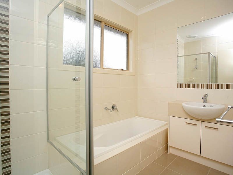 1/18 Jordan Grove, Glen Waverley VIC 3150