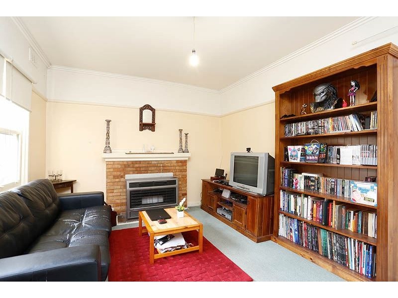 18B The Boulevard, Glen Waverley VIC 3150