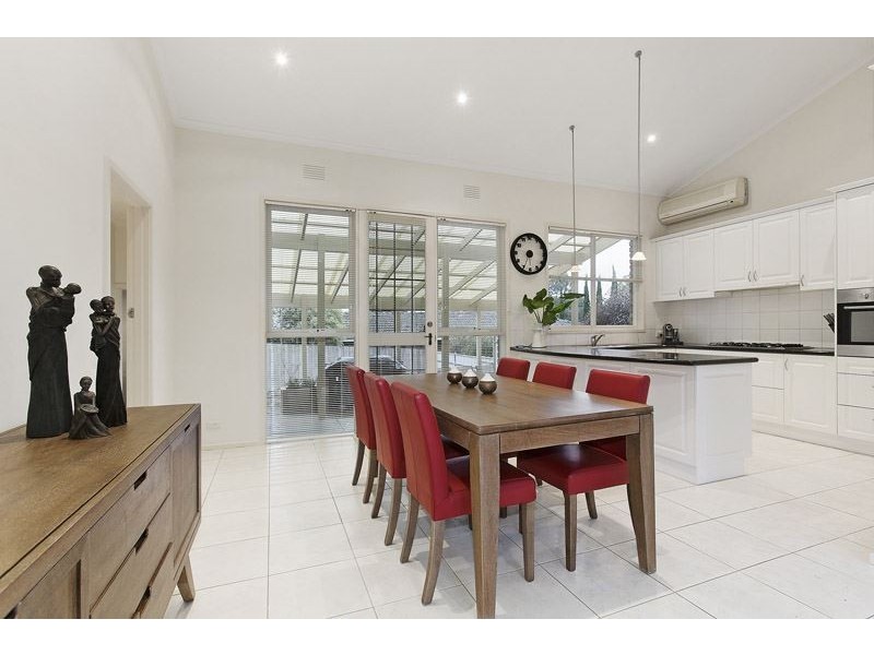 41 Gwingana Crescent, Glen Waverley VIC 3150