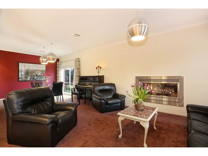 13 Keylana Blvd, Mount Waverley VIC 3149