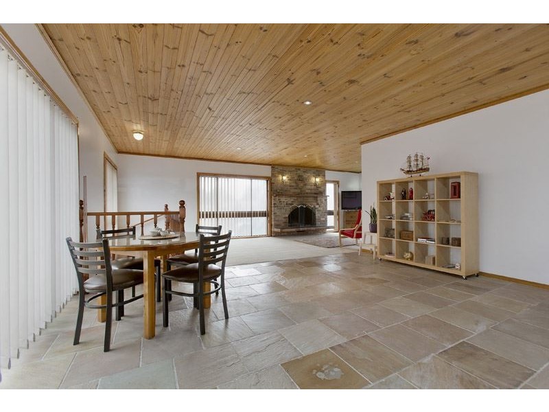 2A Florence Street, Glen Waverley VIC 3150