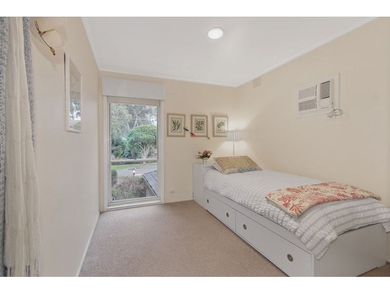 24 Wilton Crescent, Wheelers Hill VIC 3150