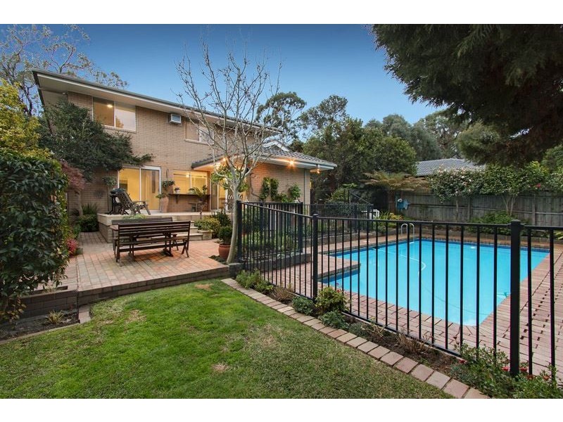 24 Wilton Crescent, Wheelers Hill VIC 3150