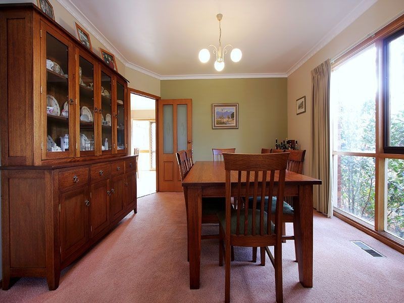 40 Bramley Crescent, Wheelers Hill VIC 3150