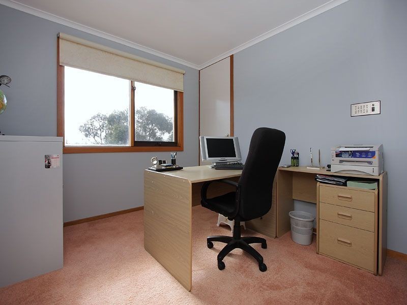 40 Bramley Crescent, Wheelers Hill VIC 3150