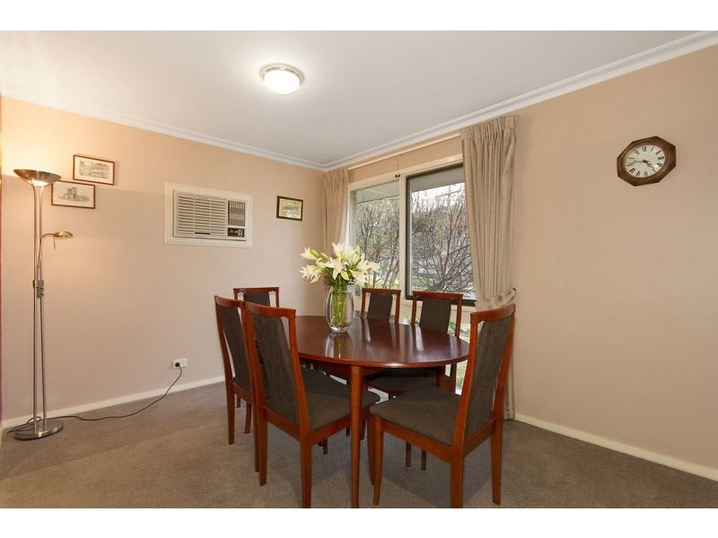 10 Leamington Crescent, Glen Waverley VIC 3150