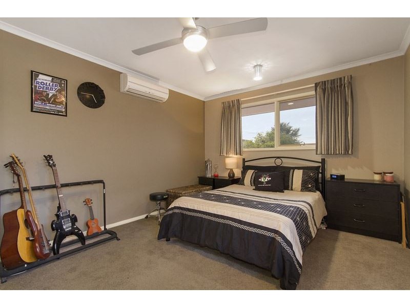 10 Leamington Crescent, Glen Waverley VIC 3150