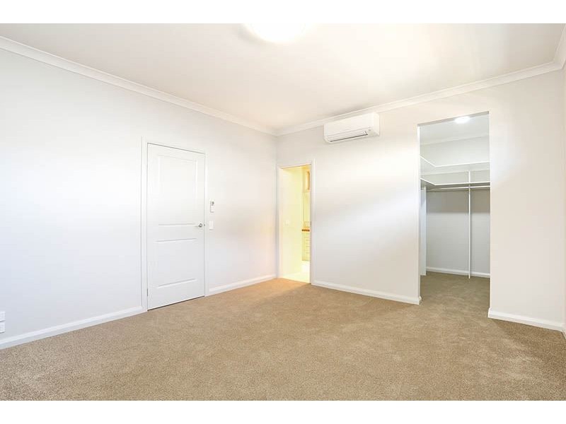 2/22 Avondale Grove, Mount Waverley VIC 3149