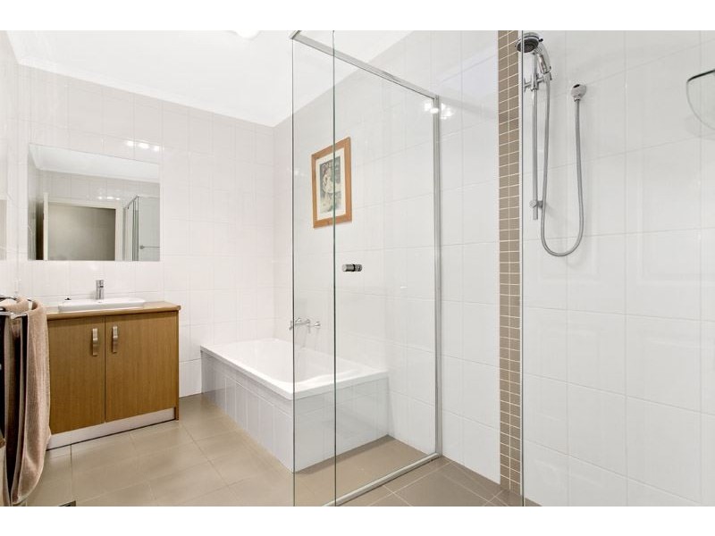 2/28 Jordan Grove, Glen Waverley VIC 3150