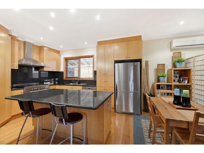 31 Margate Crescent, Glen Waverley VIC 3150