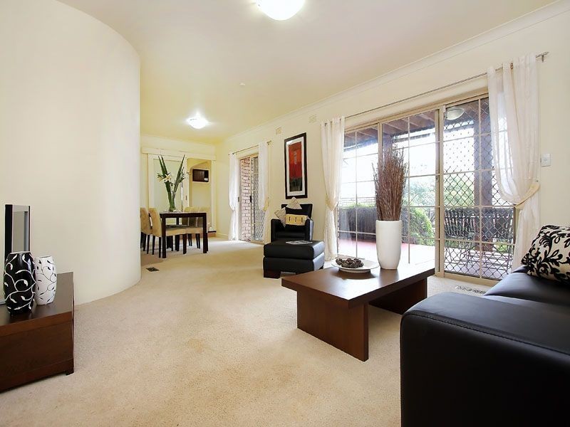 1 Hollygreen Drive, Wheelers Hill VIC 3150