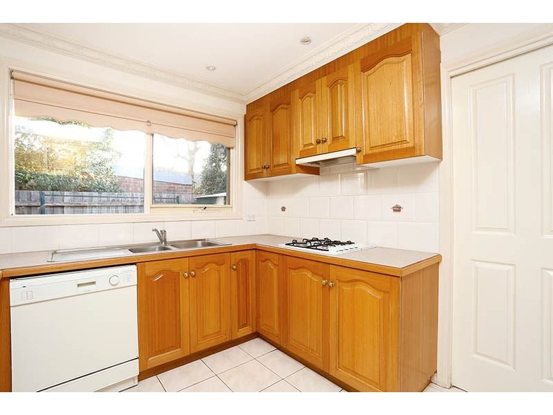 2/3 Hinkler road, Glen Waverley VIC 3150