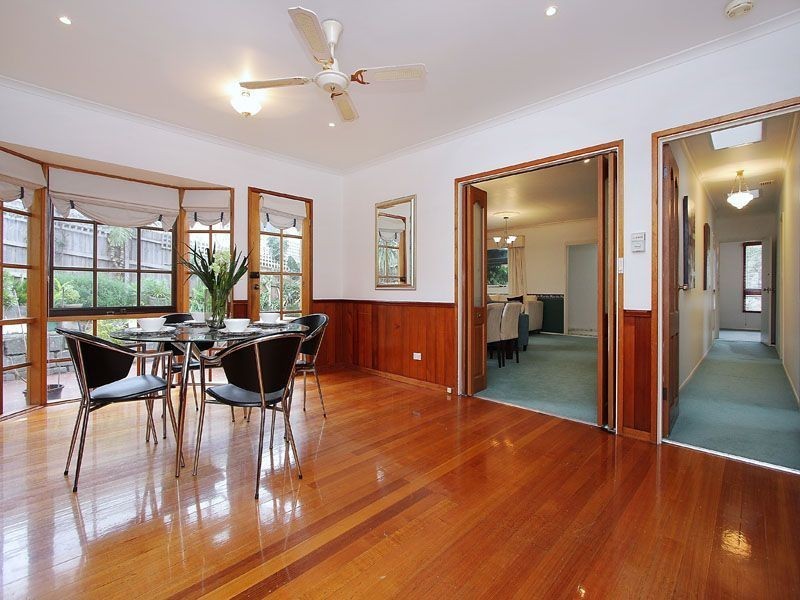 25 Grantley Drive, Glen Waverley VIC 3150