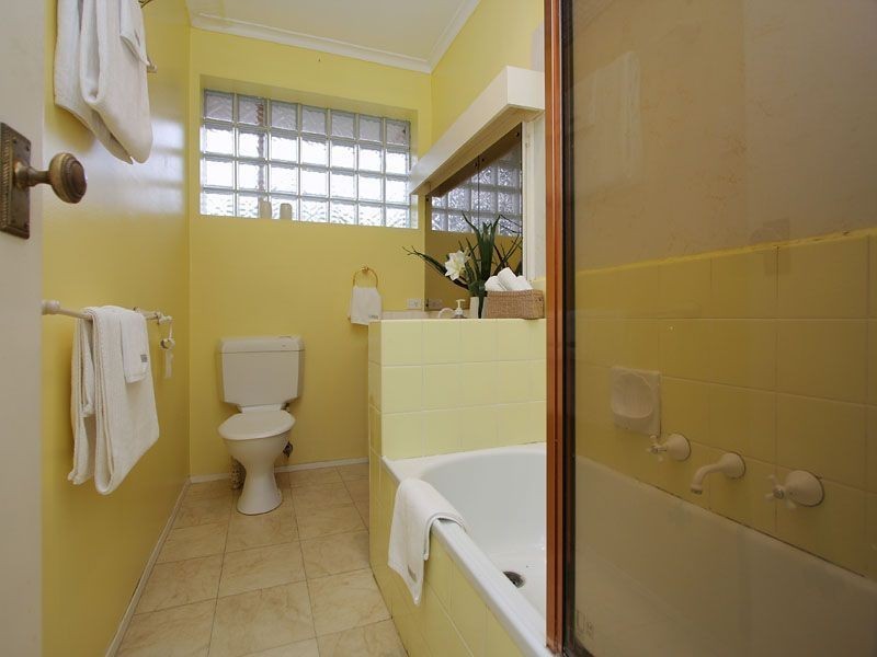 25 Grantley Drive, Glen Waverley VIC 3150