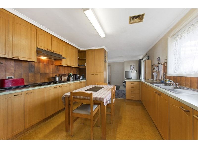 566 Blackburn Road, Glen Waverley VIC 3150