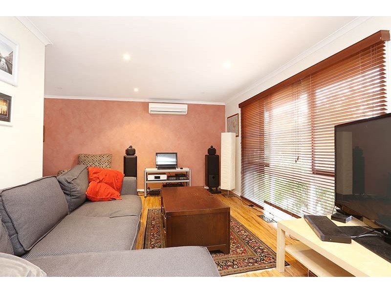 2/25 Russell Crescent, Mount Waverley VIC 3149