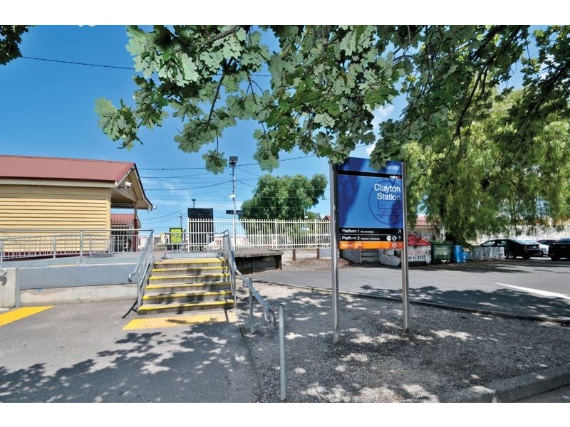 53 Beddoe Avenue, Clayton VIC 3168