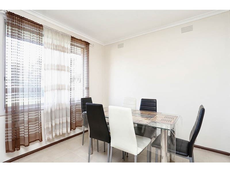 2 Cypress Avenue, Glen Waverley VIC 3150