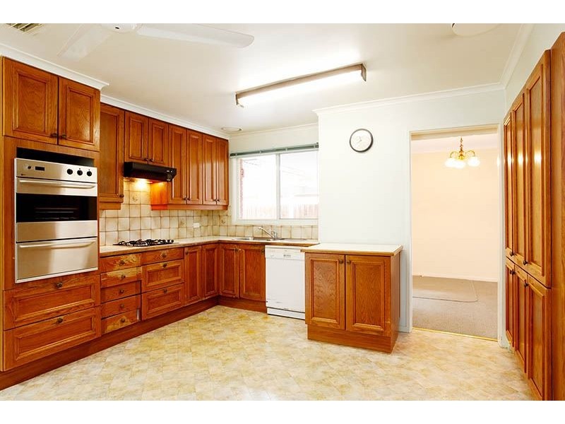 20 Excalibur Avenue, Glen Waverley VIC 3150