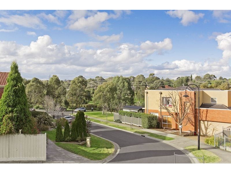 1/22 Tulloch Grove, Glen Waverley VIC 3150