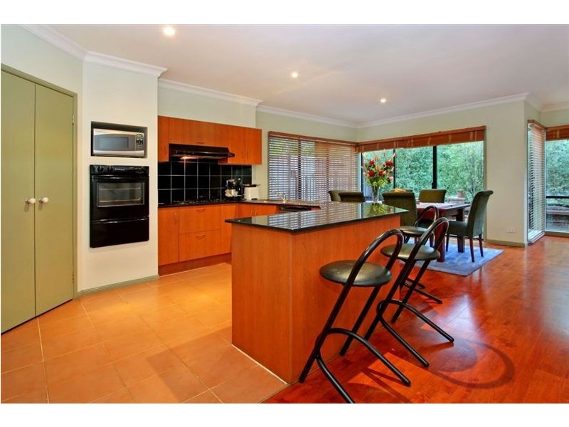69 Avendon Boulevard, Glen Waverley VIC 3150