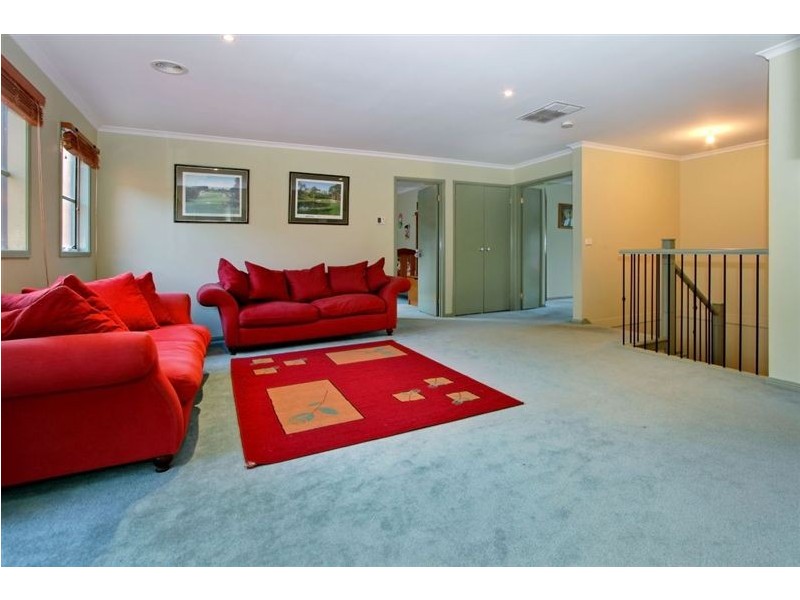 69 Avendon Boulevard, Glen Waverley VIC 3150