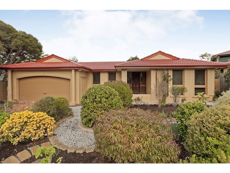 2 Harlingford Court, Wheelers Hill VIC 3150