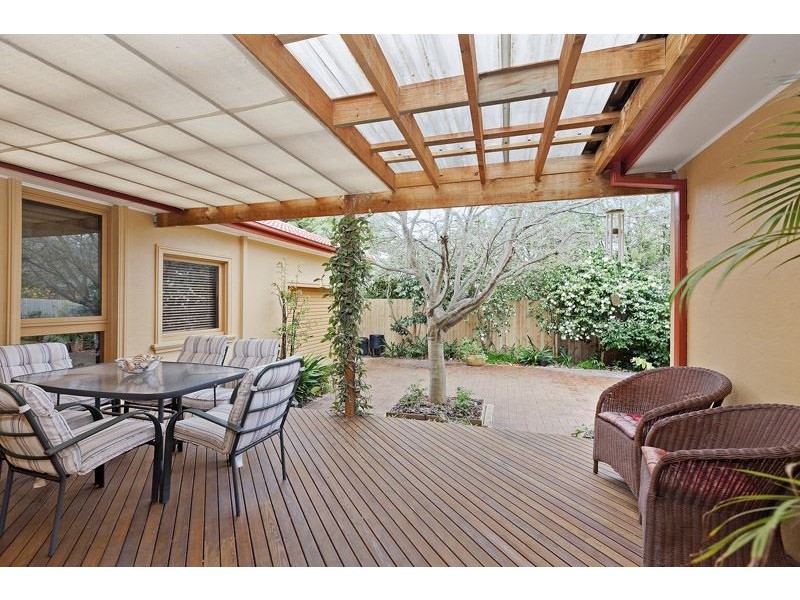 2 Harlingford Court, Wheelers Hill VIC 3150