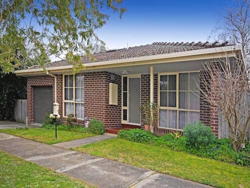 13 Michael Avenue, Glen Waverley VIC 3150