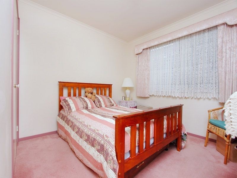 9 Watsons Road, Glen Waverley VIC 3150