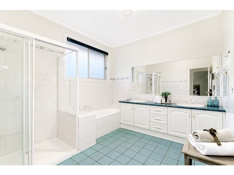 20 Shaftsbury Drive, Mulgrave VIC 3170