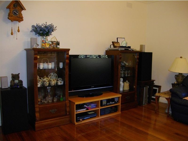 70 Lincoln Avenue, Glen Waverley VIC 3150